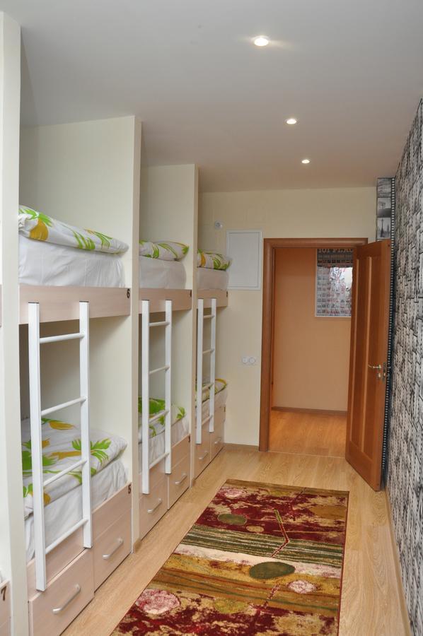 Art Hostel الماتي المظهر الخارجي الصورة