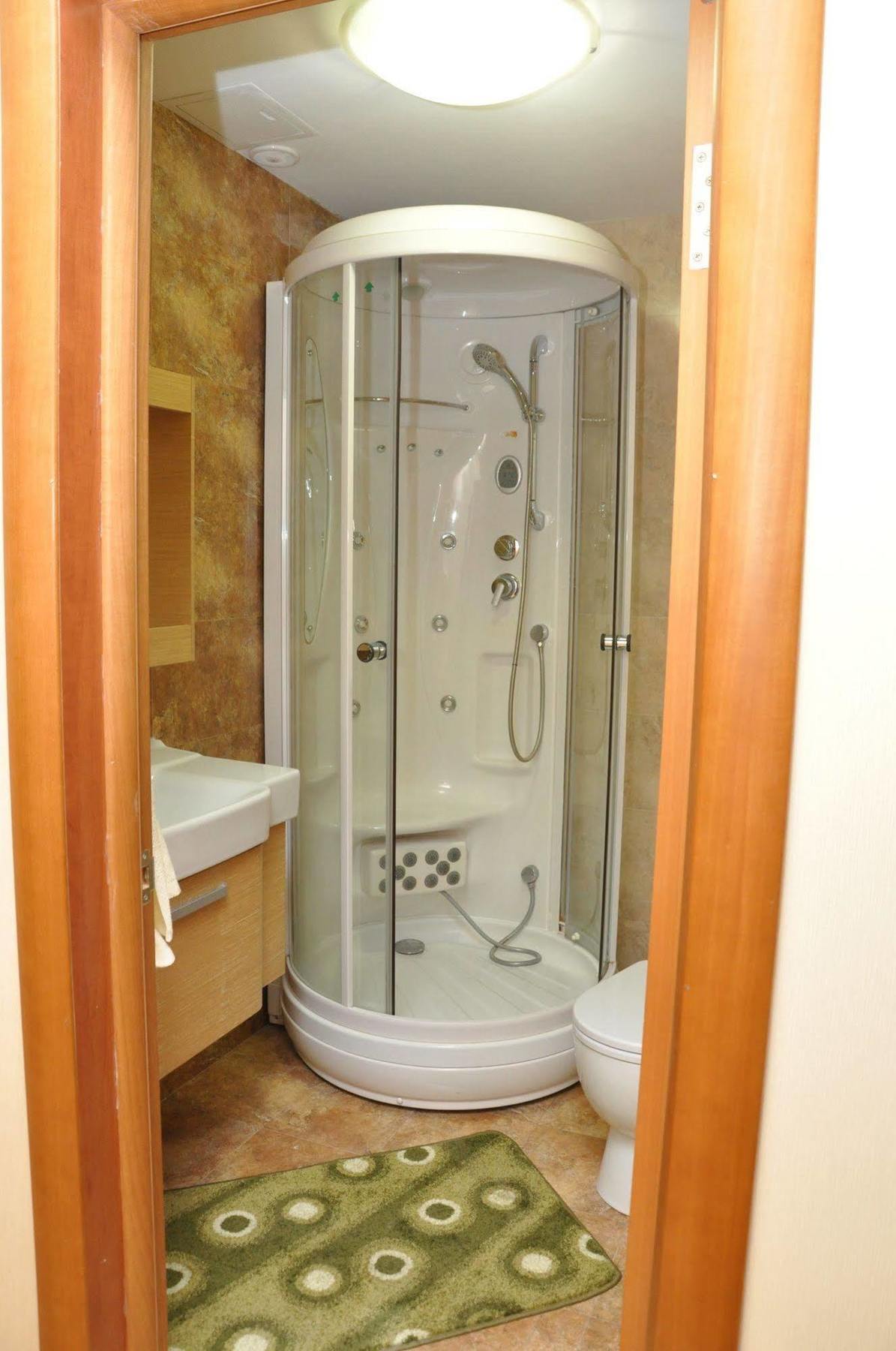 Art Hostel الماتي المظهر الخارجي الصورة