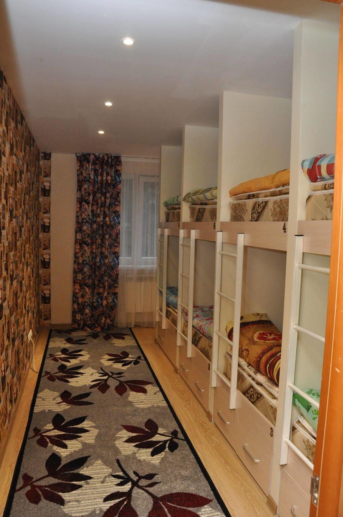Art Hostel الماتي المظهر الخارجي الصورة