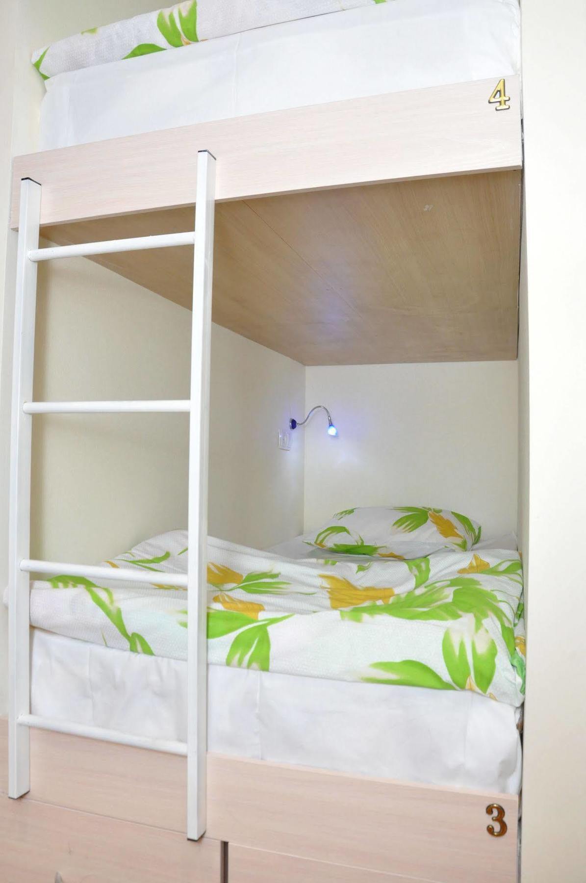 Art Hostel الماتي المظهر الخارجي الصورة